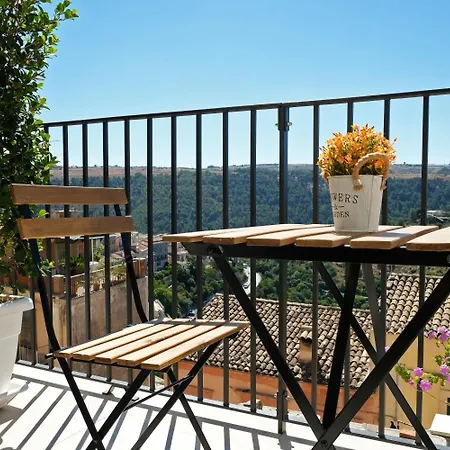 Chocohouse Bed and Breakfast 4*