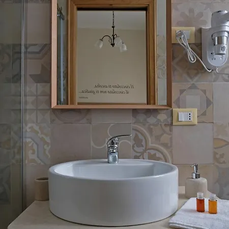 Chocohouse Bed and Breakfast Ραγκούσα