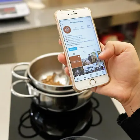 Chocohouse فندق مبيت وإفطار